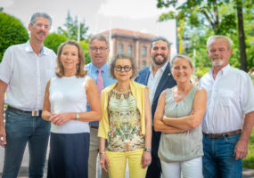 FDP-Kreistagsfraktion 2024 v.l.: Jochen Eisele, Stefanie Knecht, Karl Willig, Viola Noack, Ender Engin, Carmen Dötterer, Jürgen Appich. (Bild Wolfgang Vogt)